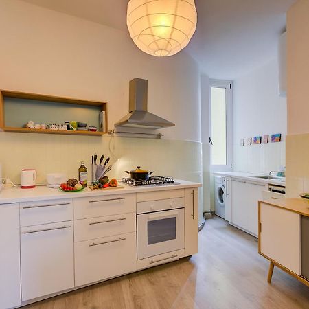 Appartamento Di Tommaso - Happy Rentals เดเซนซาโนเดลการ์ดา ภายนอก รูปภาพ